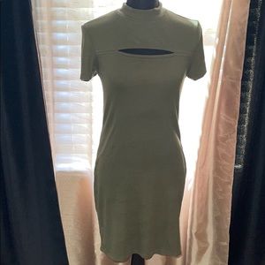 Army green color keyhole Dress